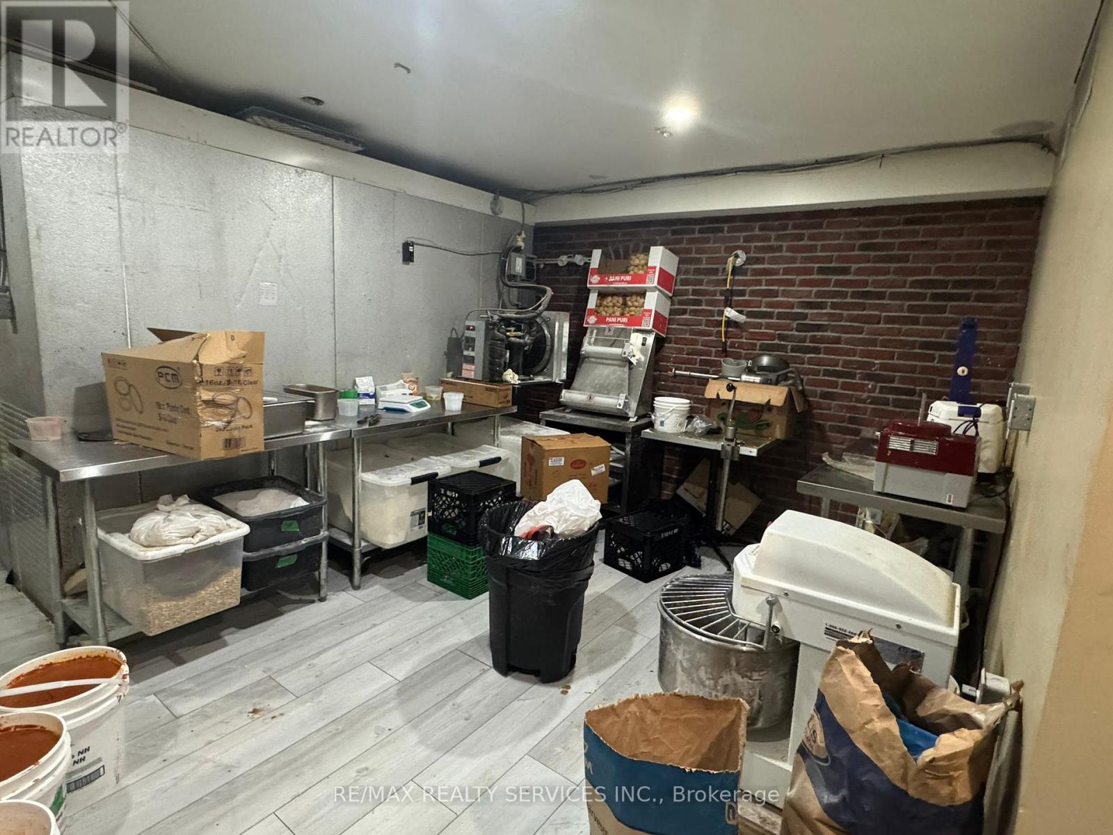 755 Queen Street E, Toronto, Ontario  M4M 1H3 - Photo 9 - E13180024