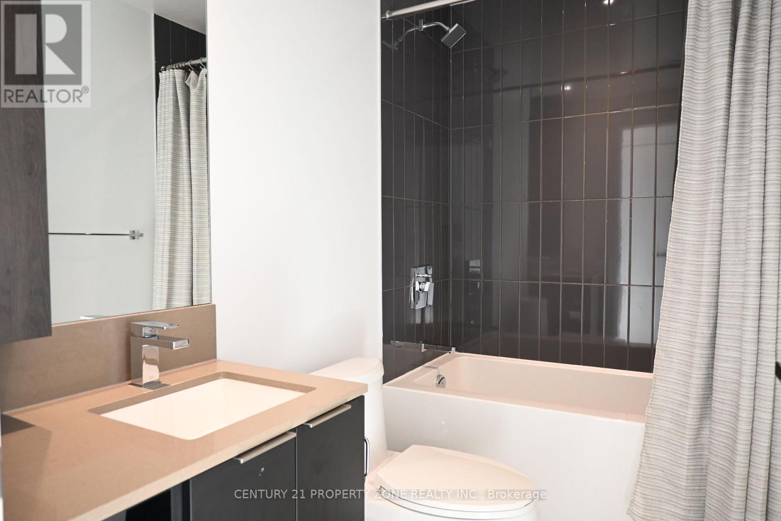 5109 - 3900 Confederation Parkway, Mississauga, Ontario  L5B 0M3 - Photo 16 - W13176746