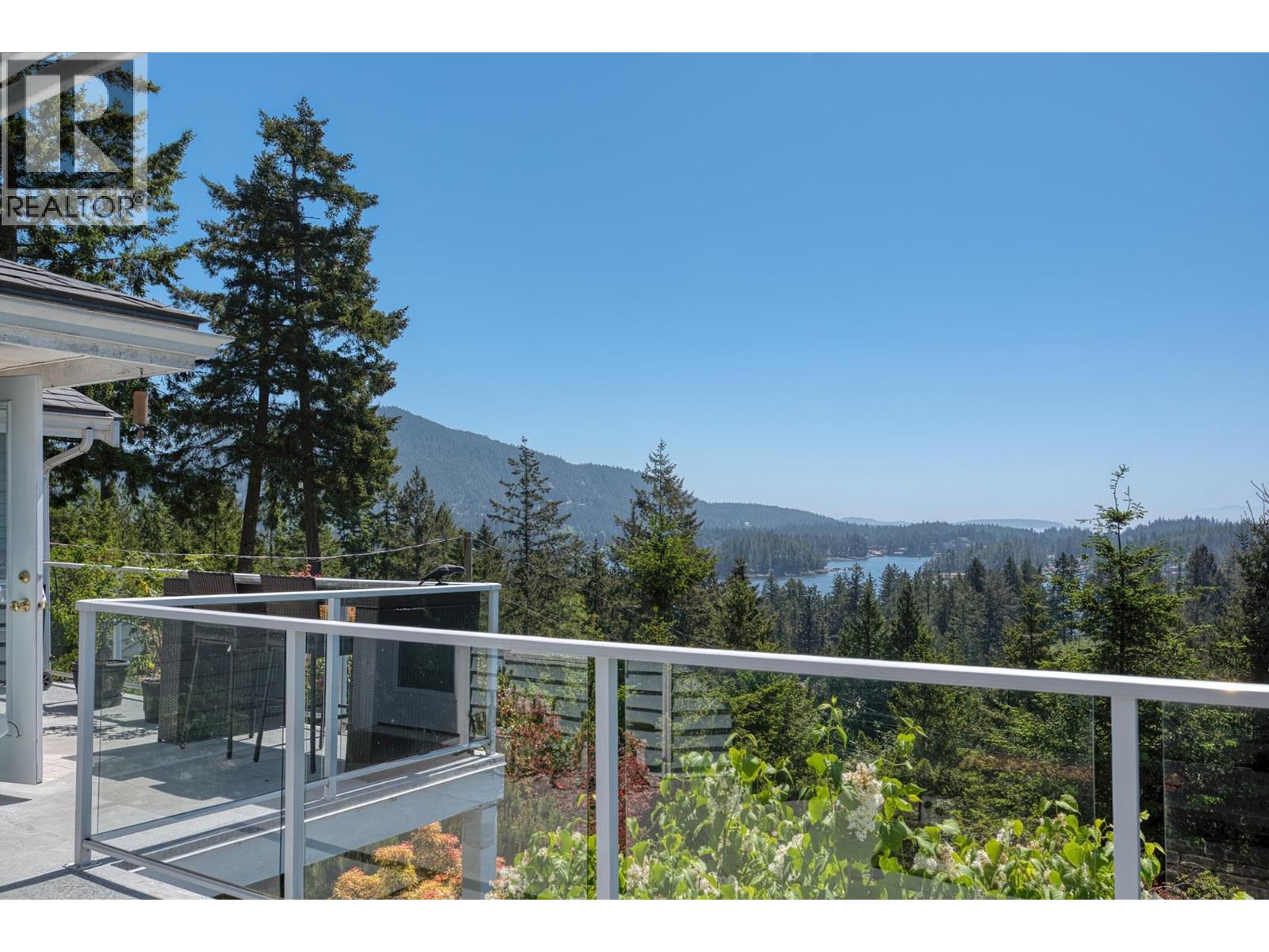 4723 Hotel Lake Road, Pender Harbour, British Columbia  V0N 1S1 - Photo 11 - R3121632