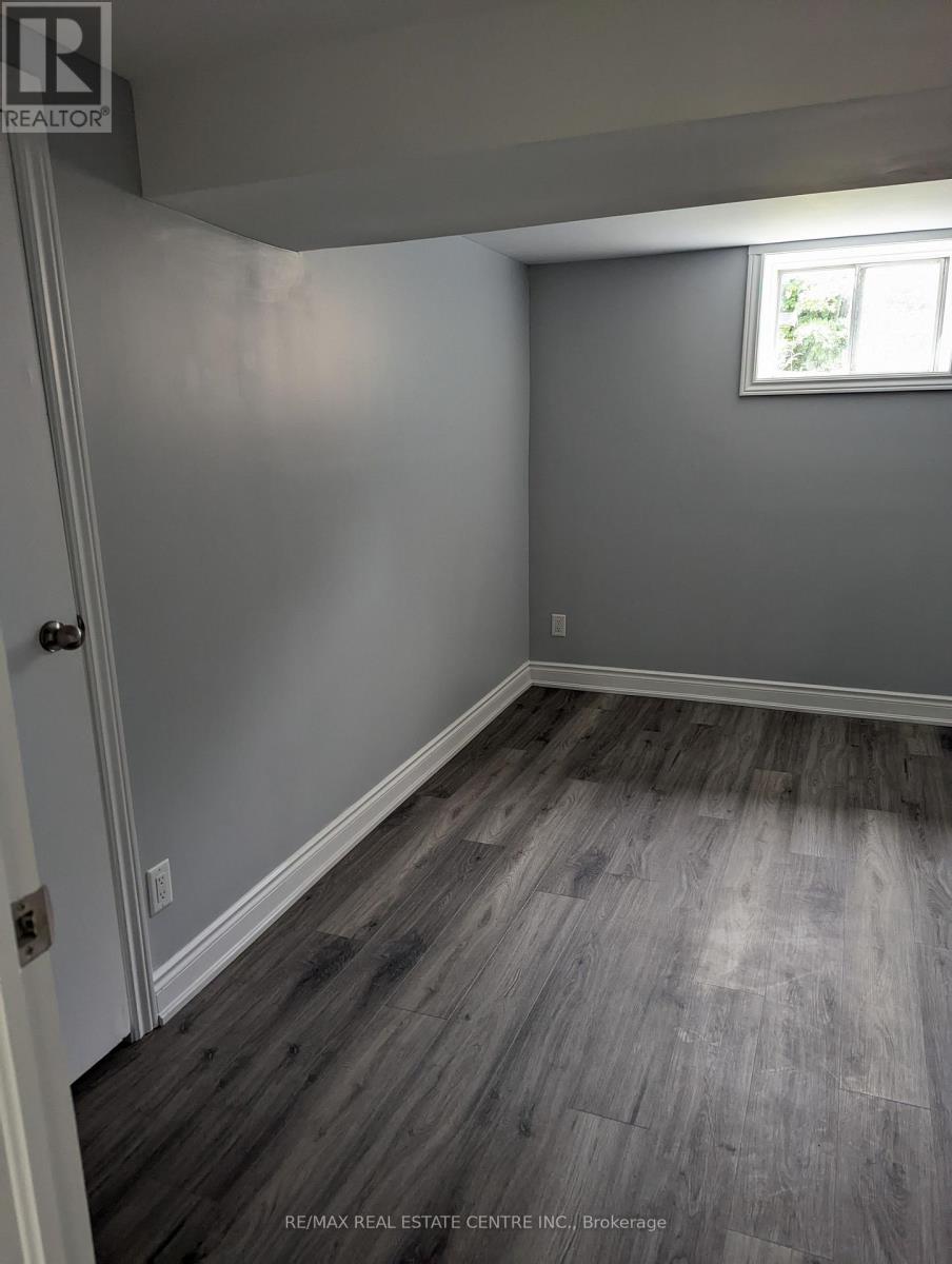 160 Mcmurchy Avenue S, Brampton, Ontario  L6Y 1Y9 - Photo 11 - W13180122