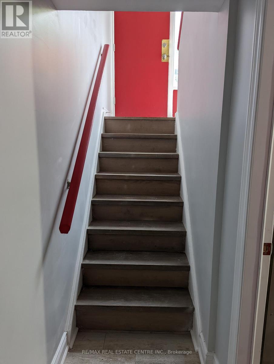 160 Mcmurchy Avenue S, Brampton, Ontario  L6Y 1Y9 - Photo 19 - W13180122