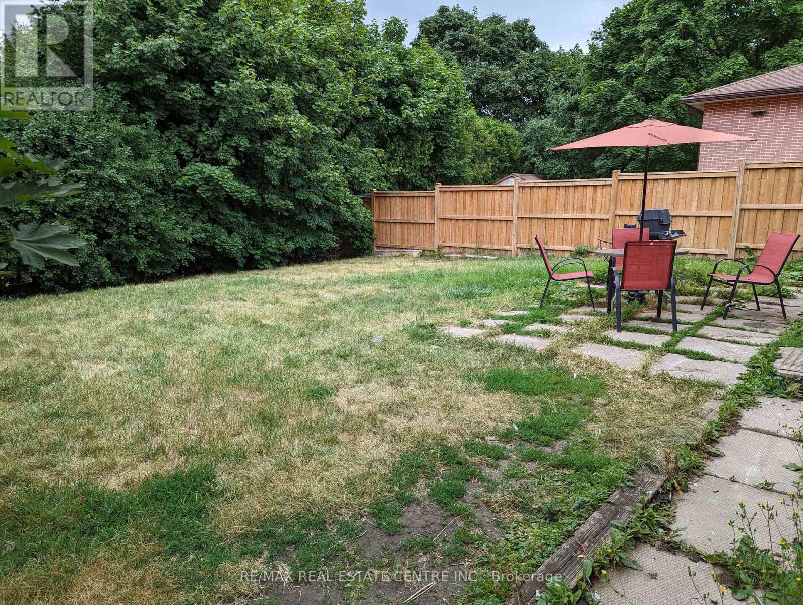 160 Mcmurchy Avenue S, Brampton, Ontario  L6Y 1Y9 - Photo 21 - W13180122