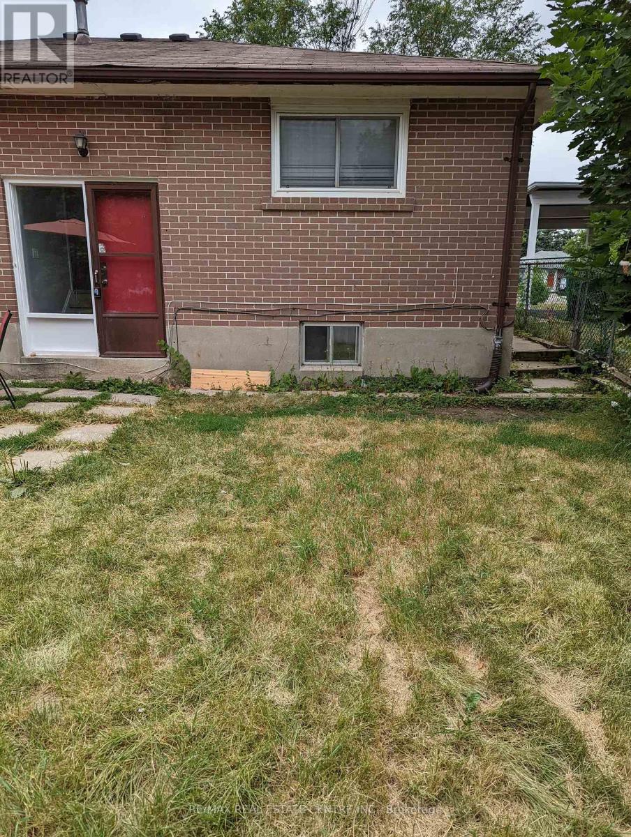 160 Mcmurchy Avenue S, Brampton, Ontario  L6Y 1Y9 - Photo 23 - W13180122