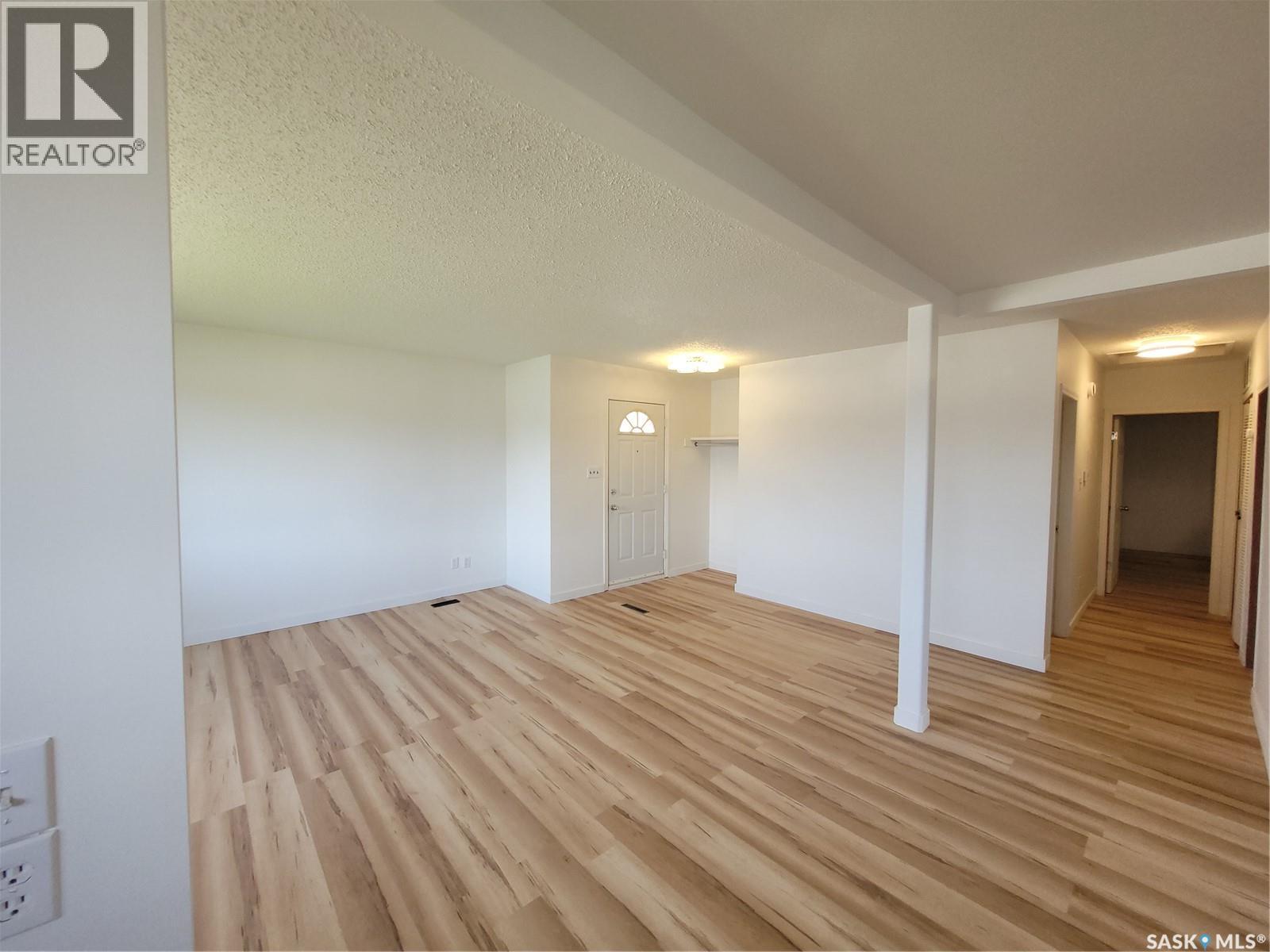 1210 P Avenue N, Saskatoon, Saskatchewan  S7L 2W9 - Photo 12 - SK037172