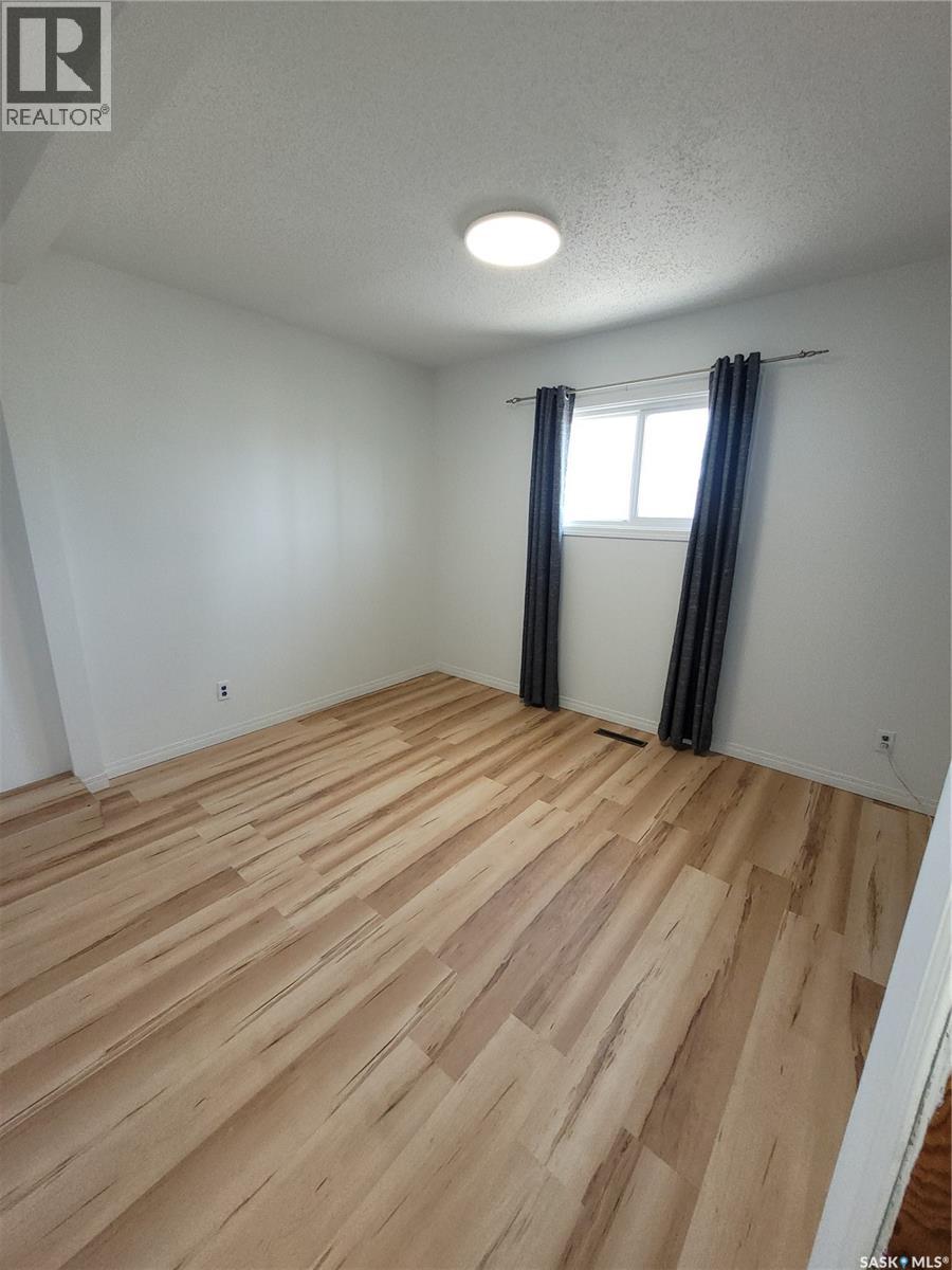 1210 P Avenue N, Saskatoon, Saskatchewan  S7L 2W9 - Photo 16 - SK037172