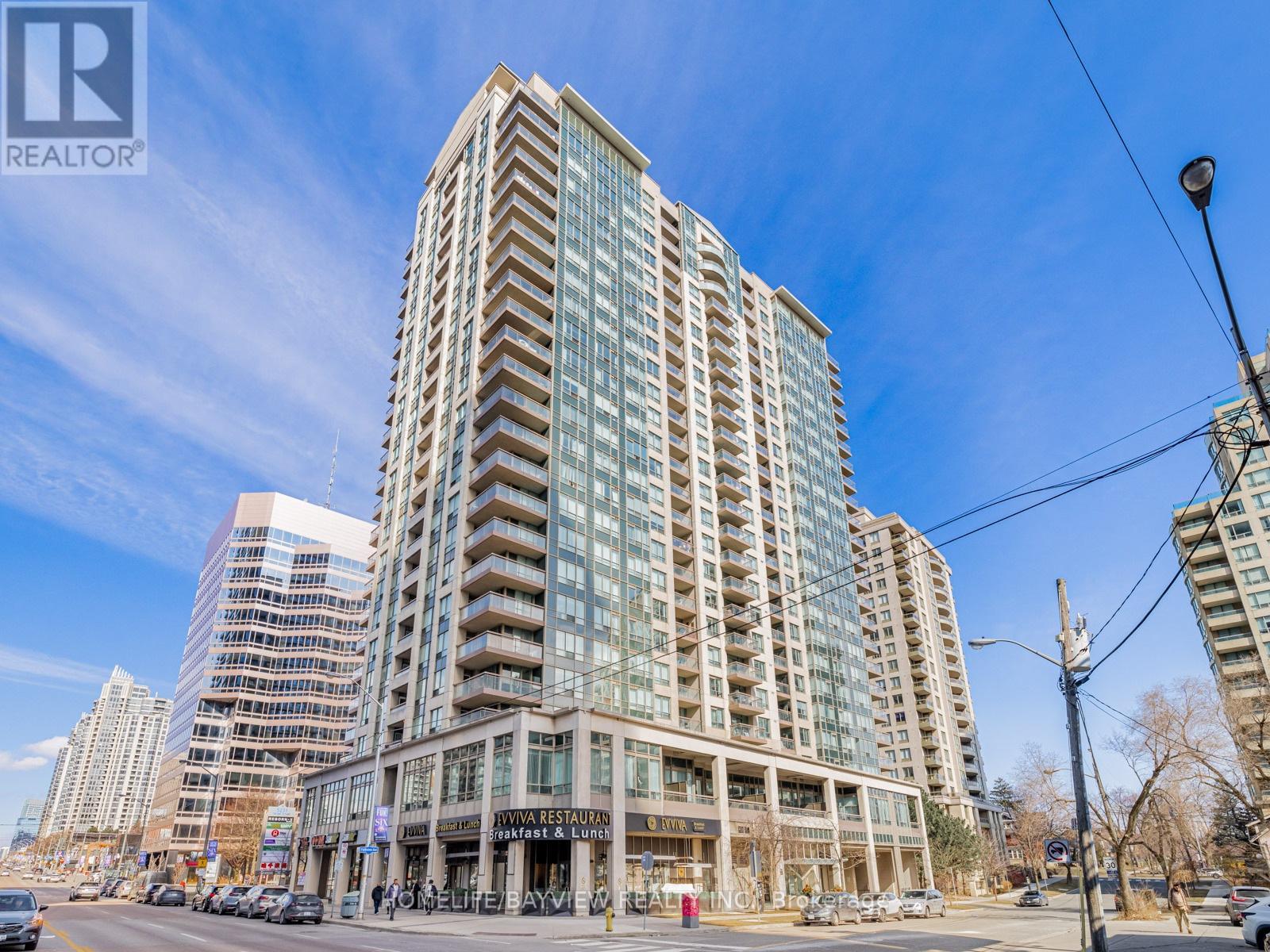 1015 - 18 PARKVIEW AVENUE, Toronto, Ontario