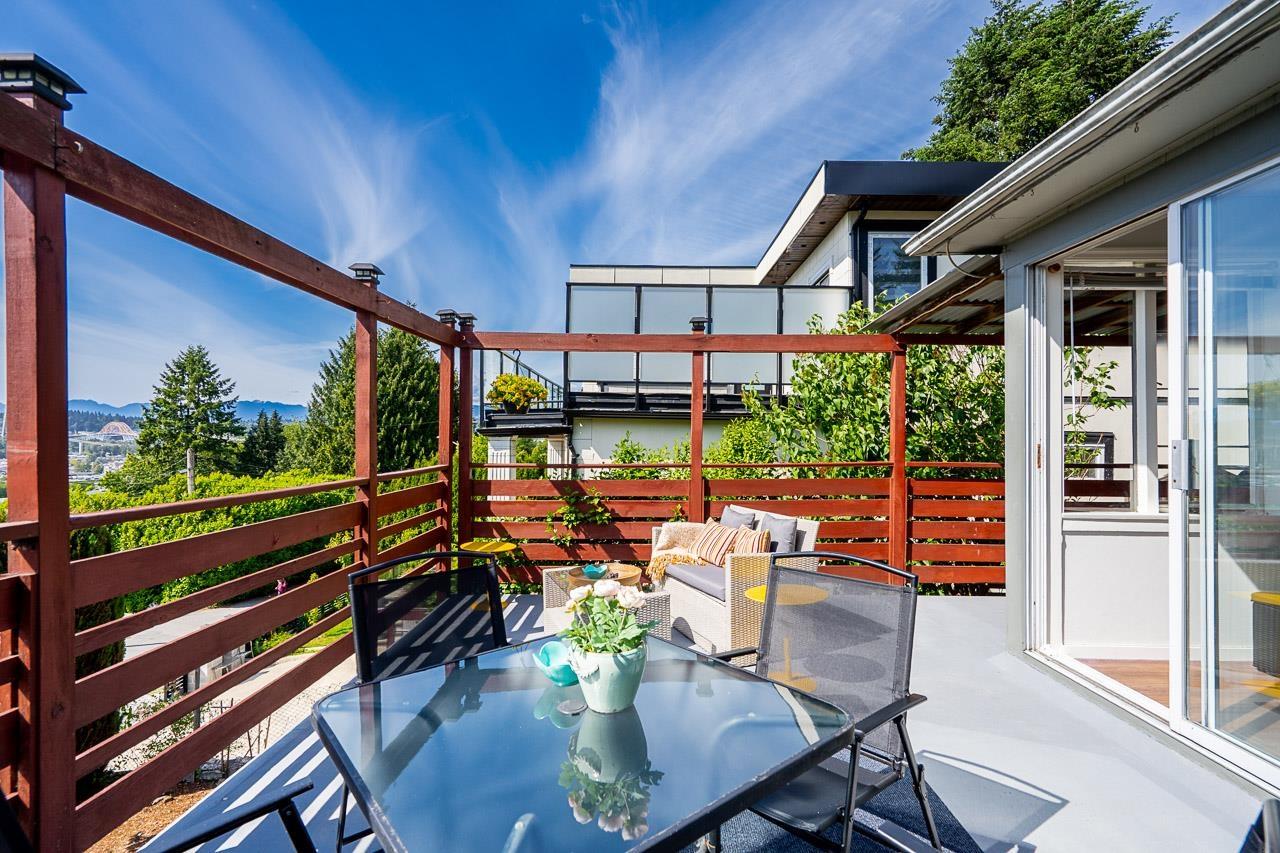 10482 125a Street, Surrey, British Columbia  V3V 5A3 - Photo 2 - R3128381