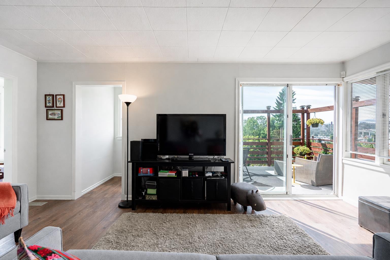 10482 125a Street, Surrey, British Columbia  V3V 5A3 - Photo 7 - R3128381