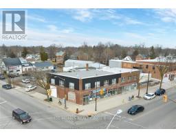 100 LONDON, Chatham-Kent, Ontario