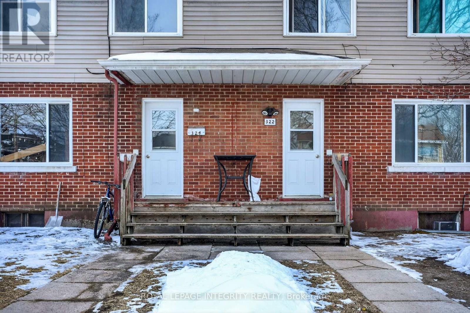 322-324 Queen Mary Street, Ottawa, Ontario  K1K 1W9 - Photo 2 - X13180404