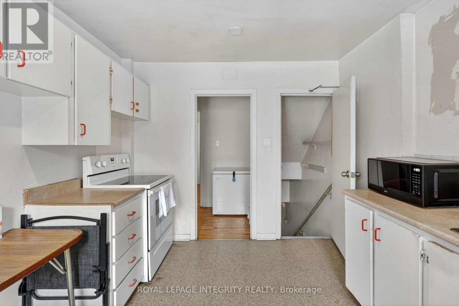 322-324 Queen Mary Street, Ottawa, Ontario  K1K 1W9 - Photo 6 - X13180404