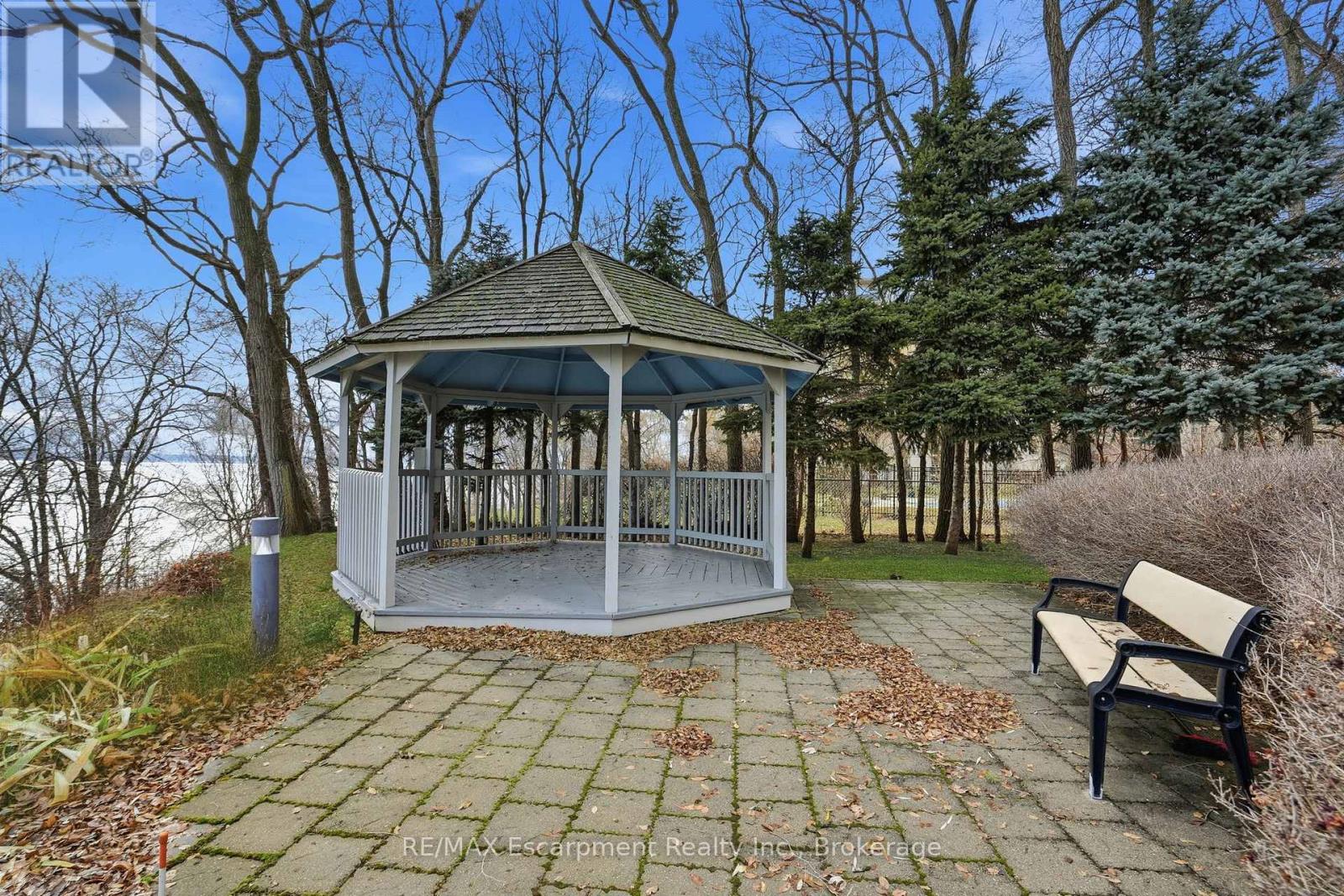310 - 5188 Lakeshore Road, Burlington, Ontario  L7L 6P4 - Photo 3 - W13180510