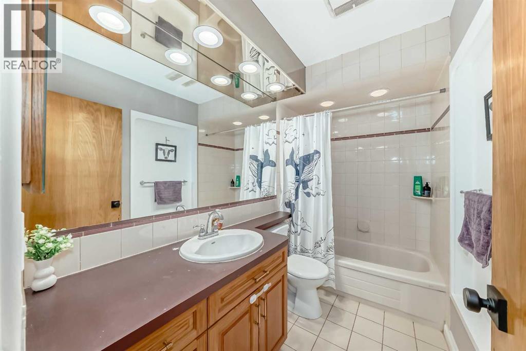 8043 Elbow Drive SW, Calgary, Alberta  T2V 1K5 - Photo 27 - A2291798
