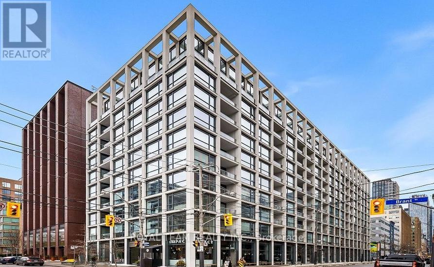 815 - 39 BRANT STREET, Toronto, Ontario
