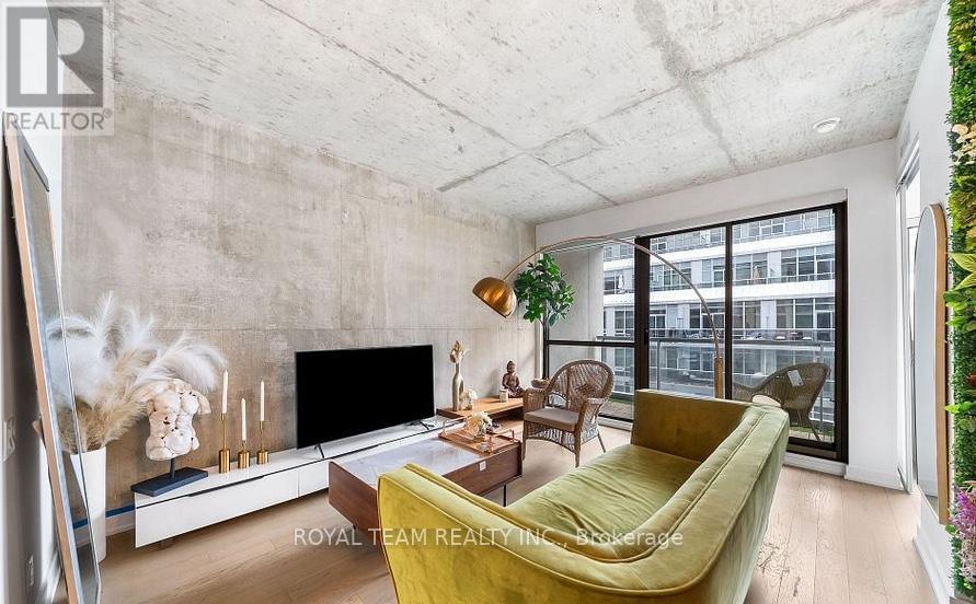 815 - 39 Brant Street, Toronto, Ontario  M5V 0M8 - Photo 8 - C13180466