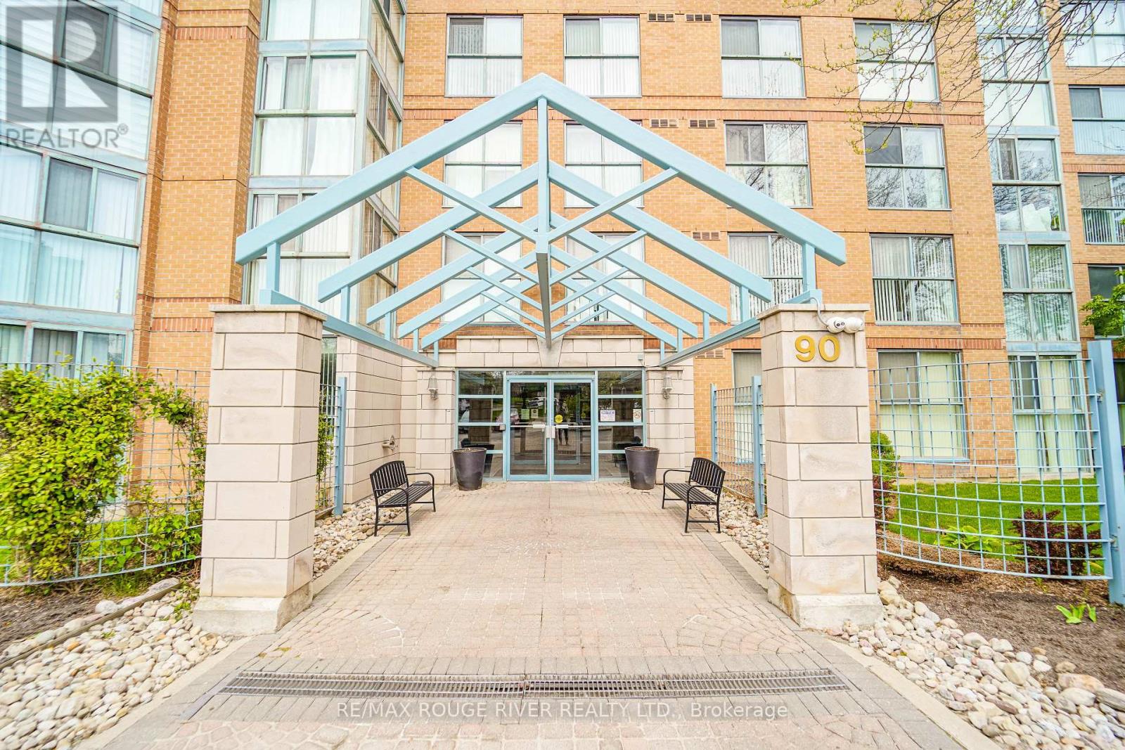 1706 - 90 Dale Avenue, Toronto, Ontario  M1J 3N4 - Photo 2 - E13180648