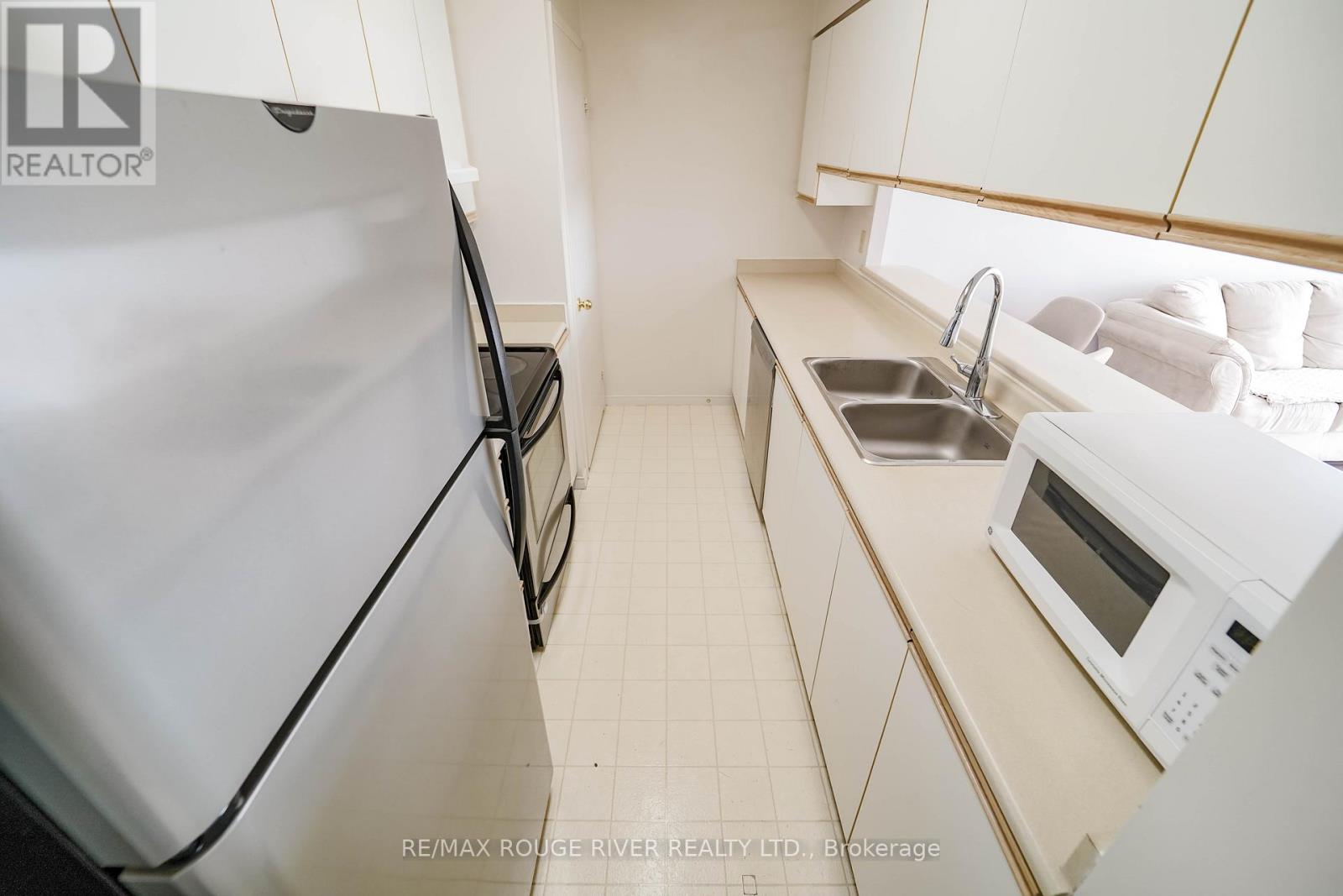 1706 - 90 Dale Avenue, Toronto, Ontario  M1J 3N4 - Photo 7 - E13180648