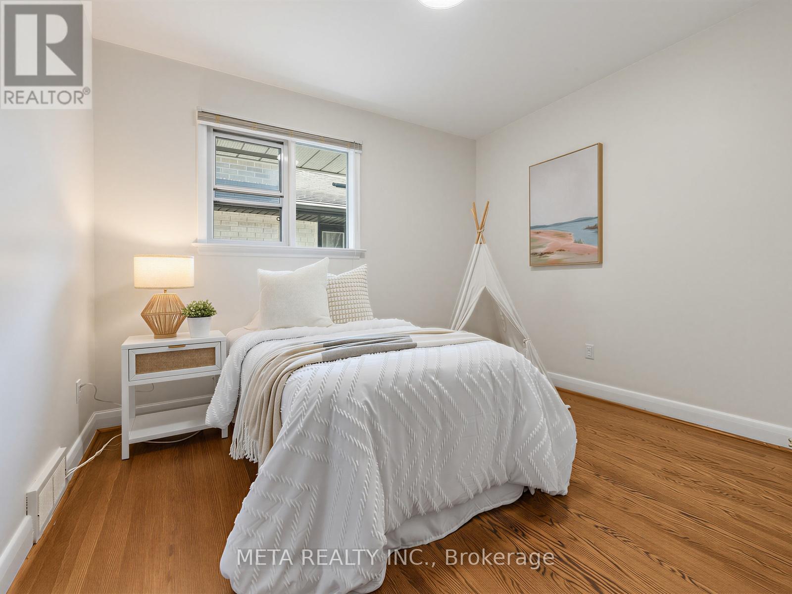 1337 Melton Drive, Mississauga, Ontario  L4Y 1L6 - Photo 24 - W13180314