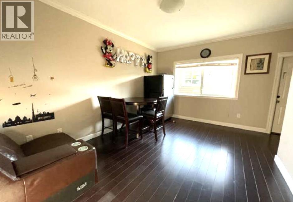 4675 Buxton Court, Burnaby, British Columbia  V5H 1J1 - Photo 3 - R3127827
