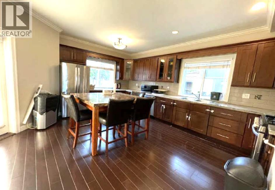 4675 Buxton Court, Burnaby, British Columbia  V5H 1J1 - Photo 4 - R3127827