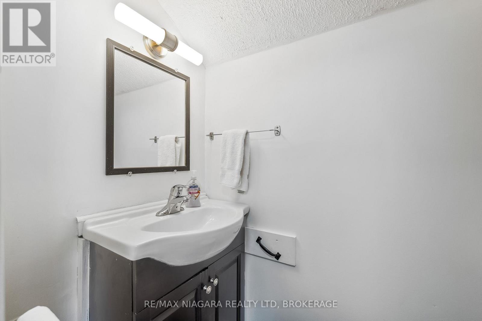248 Lincoln Road W, Fort Erie, Ontario  L0S 1B0 - Photo 26 - X13177788
