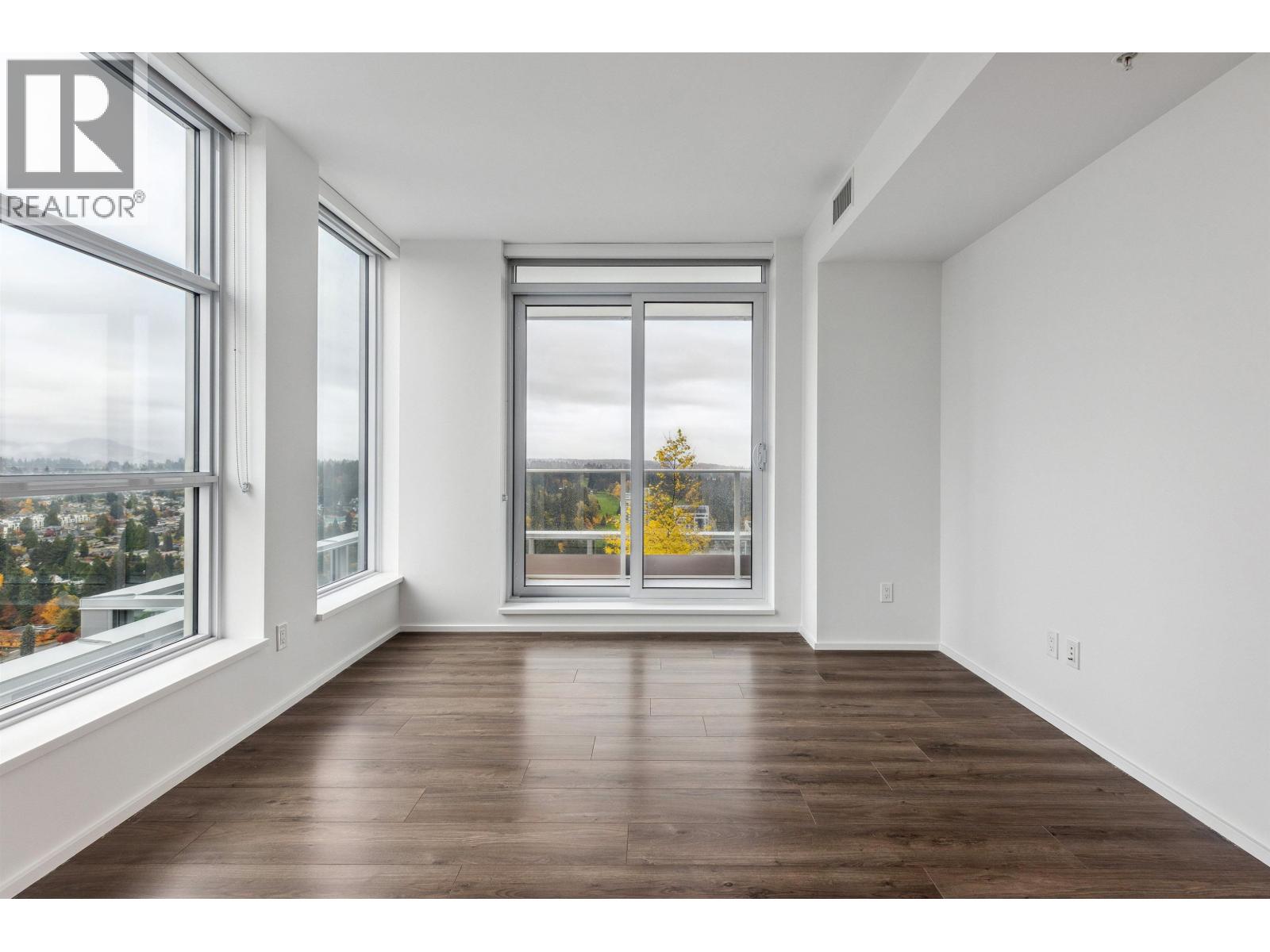 4505 3833 EVERGREEN PLACE, Burnaby, British Columbia