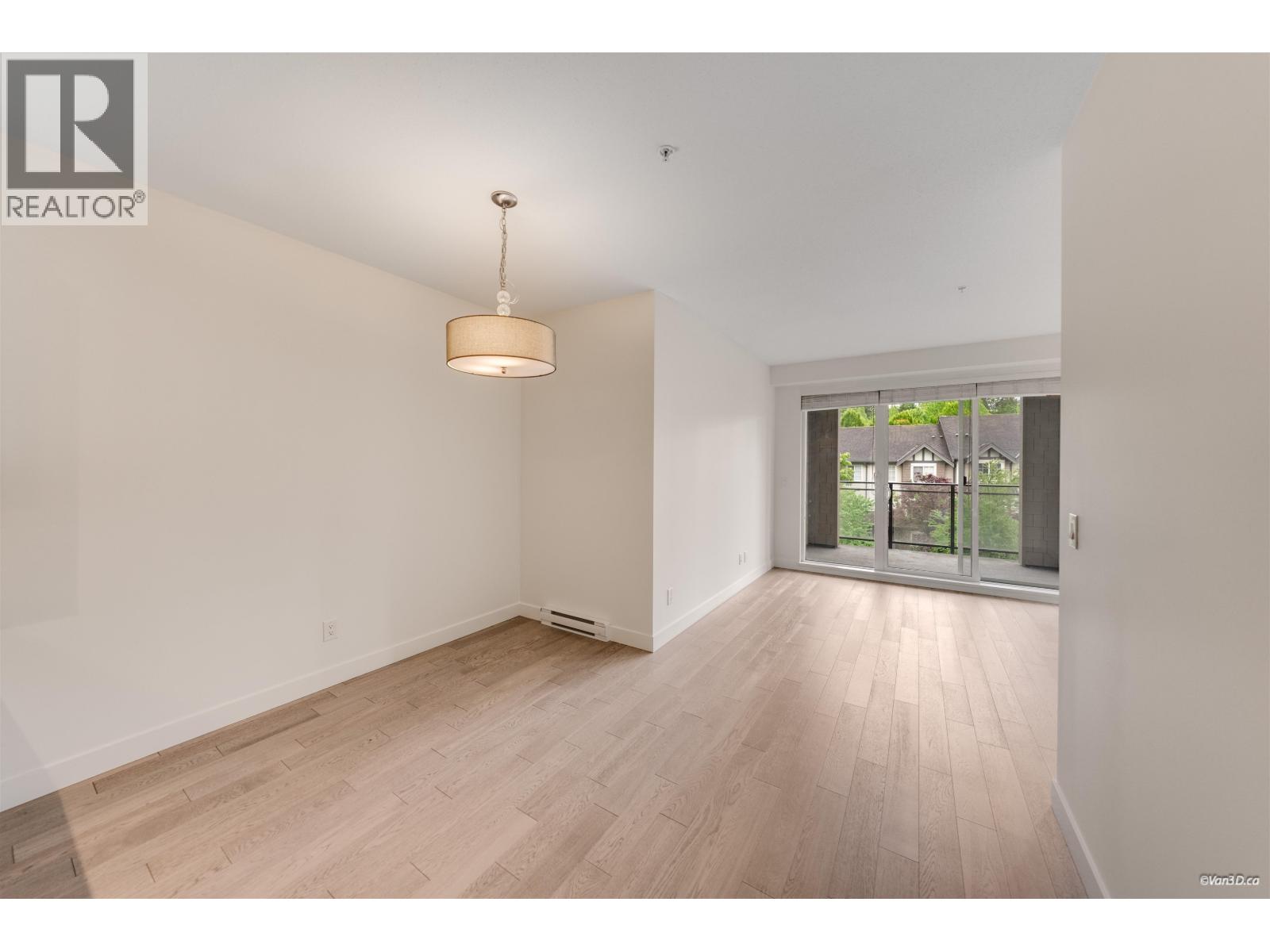 411 3399 Noel Drive, Burnaby, British Columbia  V3J 0G8 - Photo 5 - R3128495