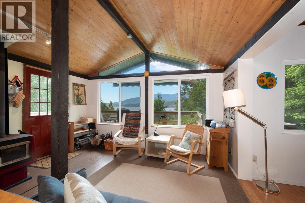 847 CAPTAIN'S WAY, Bowen Island, British Columbia