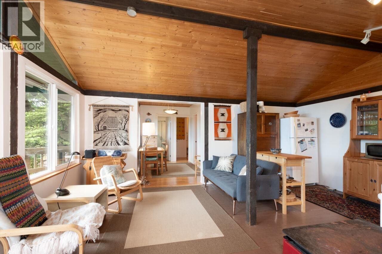 847 Captain's Way, Bowen Island, British Columbia  V0N 1G2 - Photo 5 - R3128484