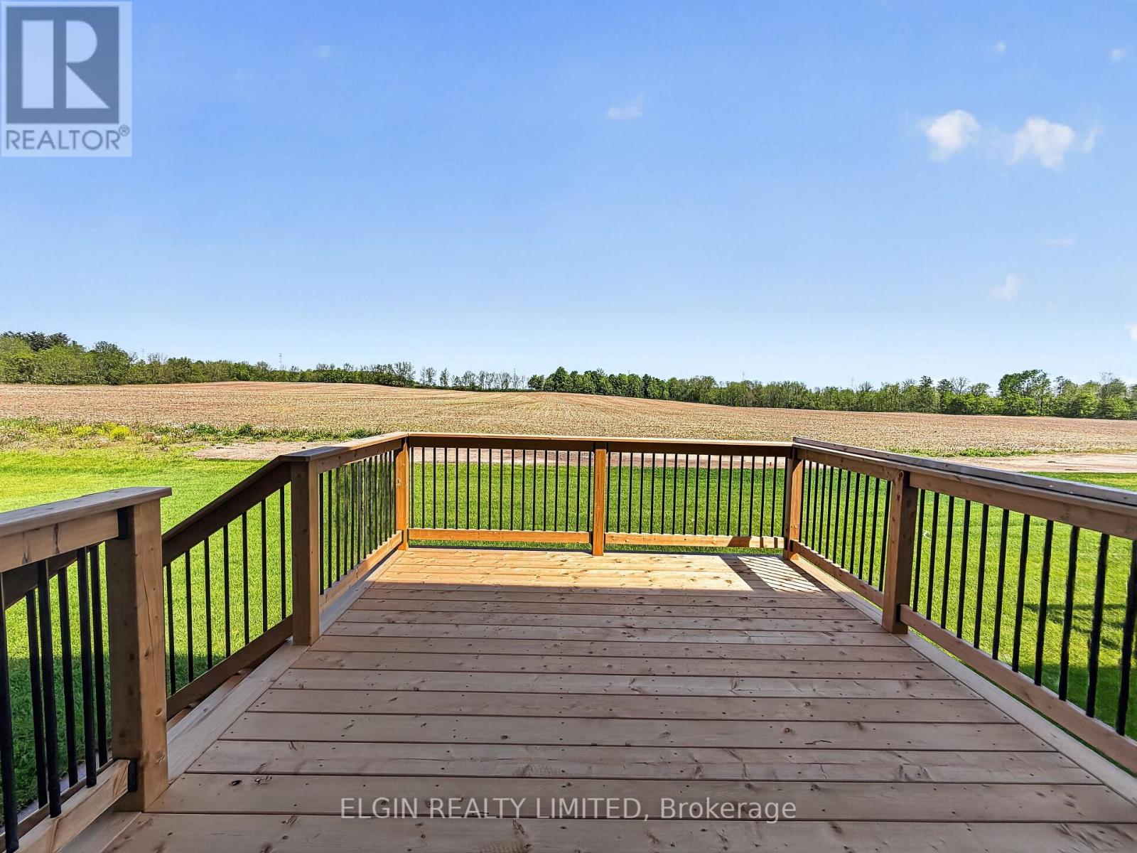 10 Canary Street, Tillsonburg, Ontario  N4G 0K4 - Photo 2 - X13163494