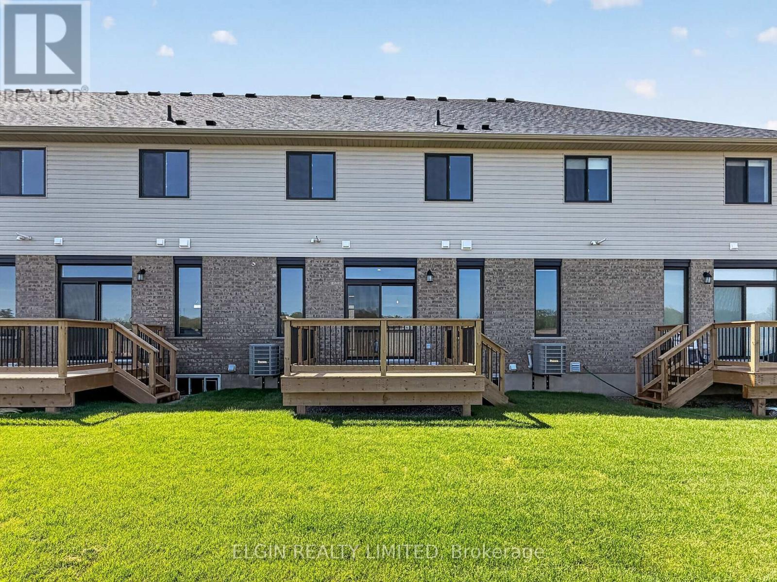 10 Canary Street, Tillsonburg, Ontario  N4G 0K4 - Photo 4 - X13163494