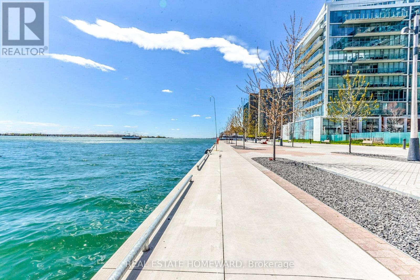 1015 - 29 Queens Quay E, Toronto, Ontario  M5E 0A4 - Photo 42 - C13177492