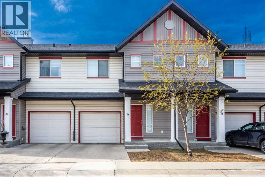 36 Everridge Gardens SW, Calgary, Alberta  T2Y 0H1 - Photo 1 - A2309371