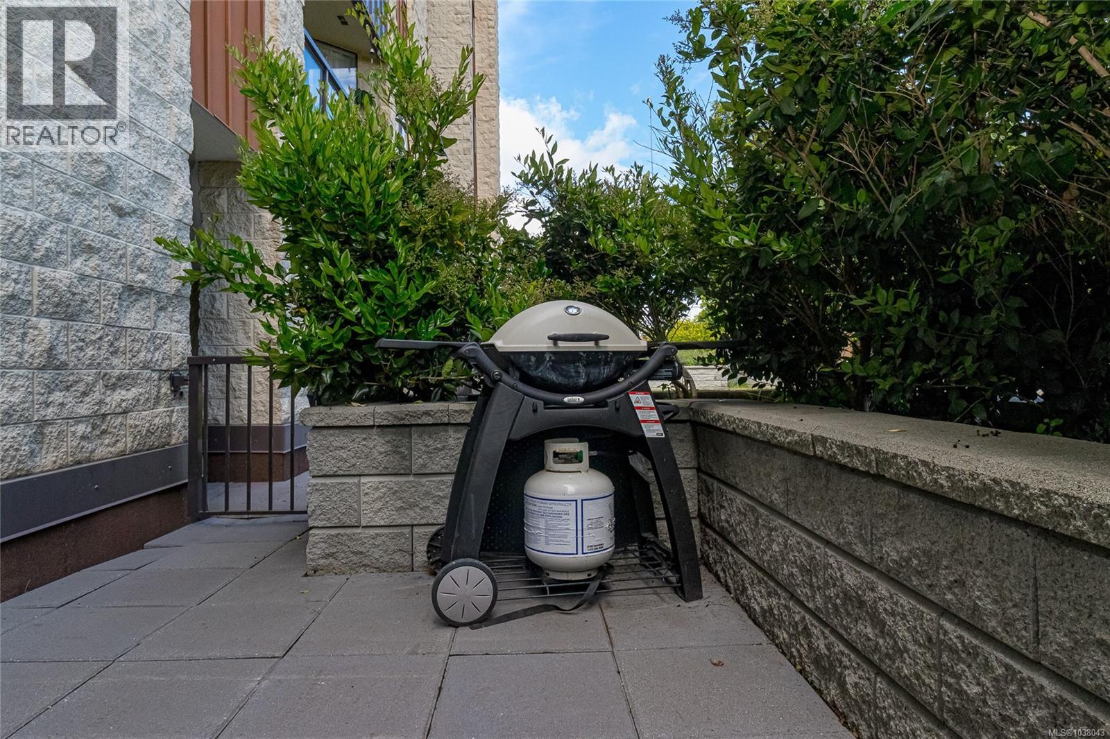 102 1745 Leighton Rd, Victoria, British Columbia  V8R 6R6 - Photo 24 - 1038043