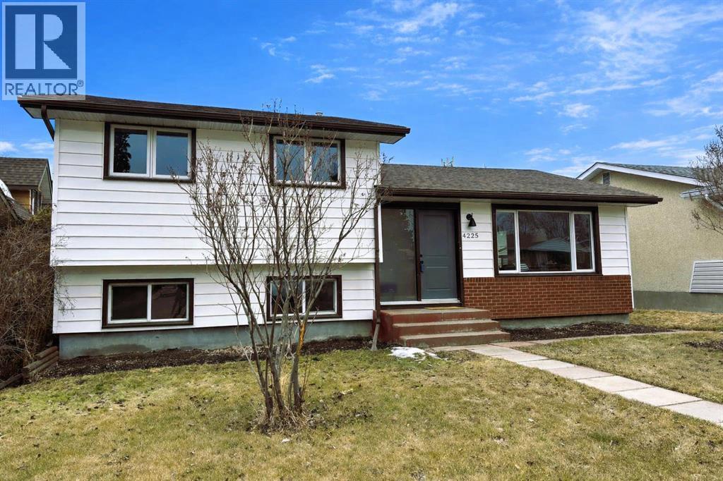 4225 33 Street, Red Deer, Alberta  T4N 0N1 - Photo 1 - A2301975