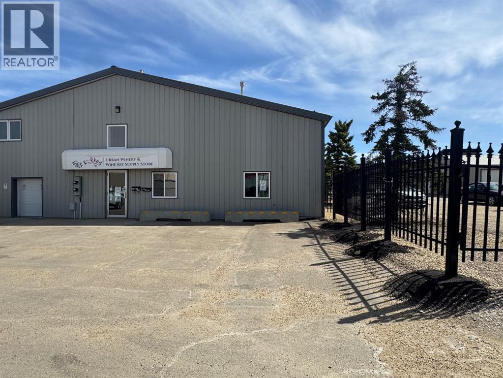 B, 6223 48 Avenue, Camrose, Alberta  T4V 0K4 - Photo 2 - A2309131