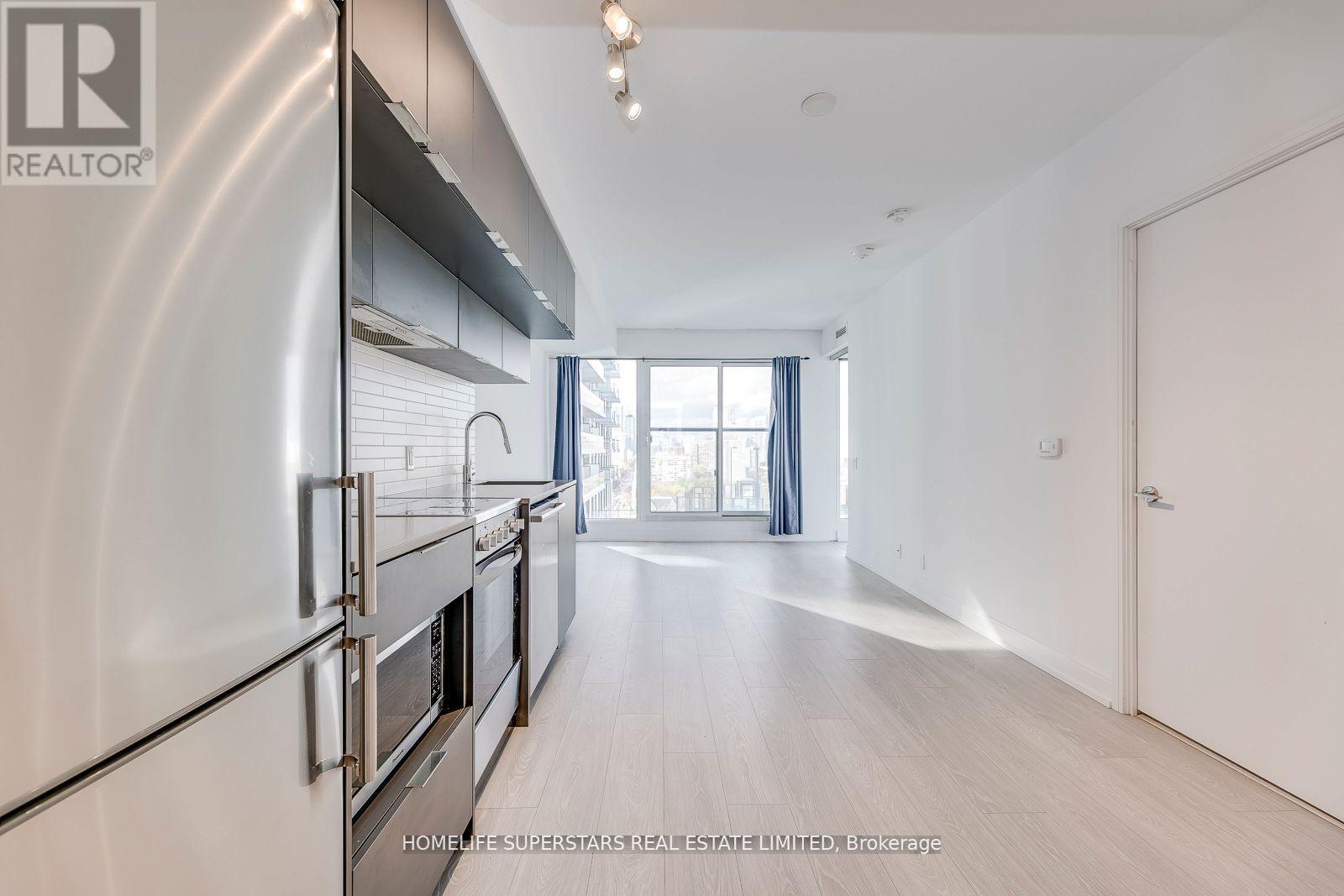 2303 - 181 Dundas Street, Toronto, Ontario  M5A 0N5 - Photo 4 - C13181154