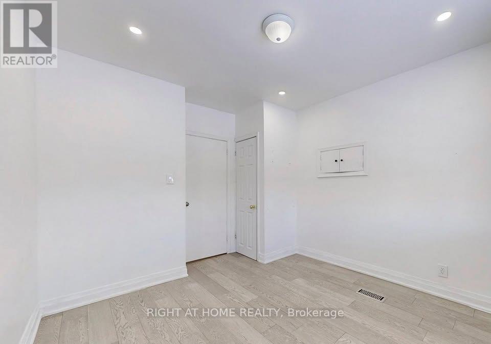 Main - 11 Dalehurst Ave Avenue, Toronto, Ontario  M1G 2X6 - Photo 14 - E13180962