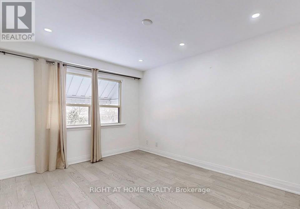 Main - 11 Dalehurst Ave Avenue, Toronto, Ontario  M1G 2X6 - Photo 16 - E13180962