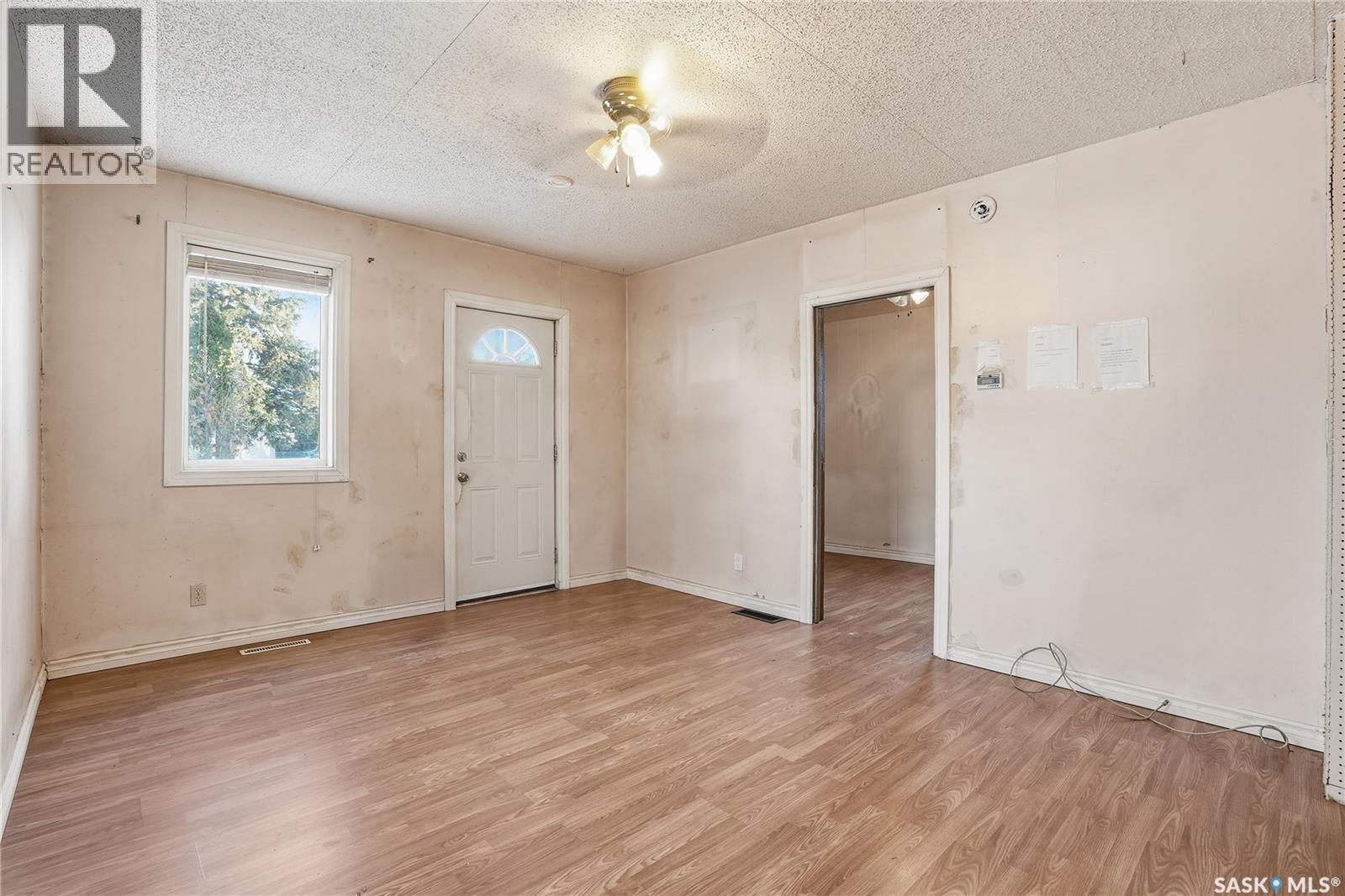 308 1st E, Delisle, Saskatchewan  S0L 0P0 - Photo 1 - SK037255