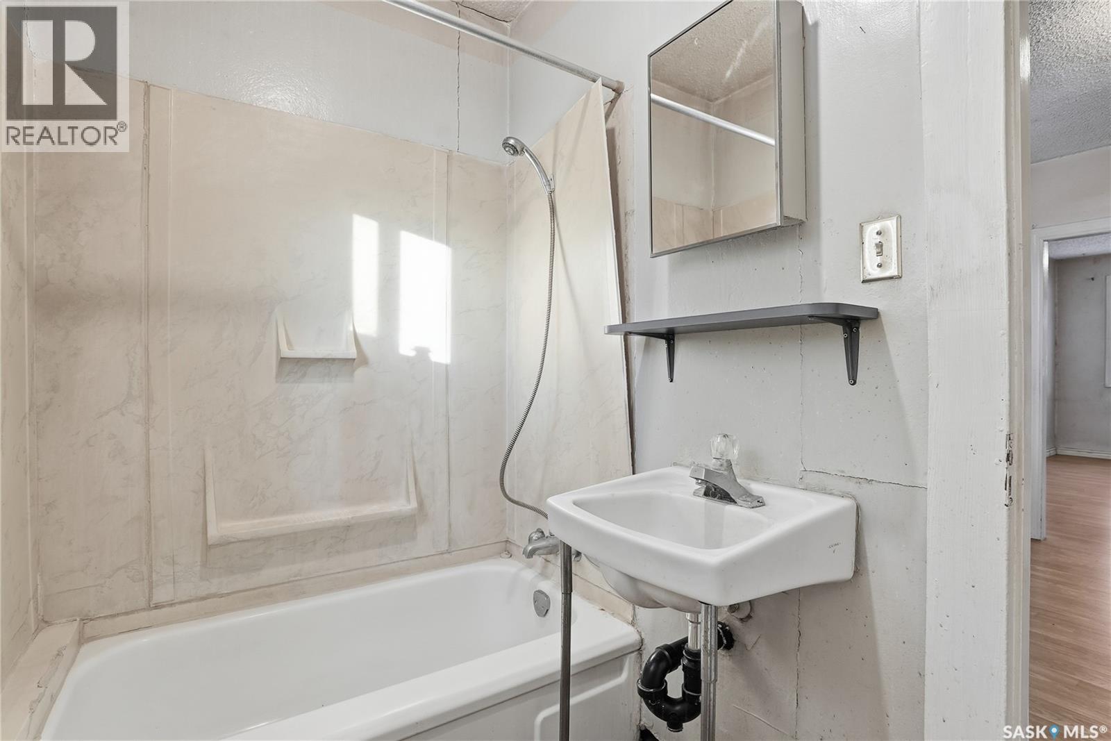 308 1st E, Delisle, Saskatchewan  S0L 0P0 - Photo 13 - SK037255