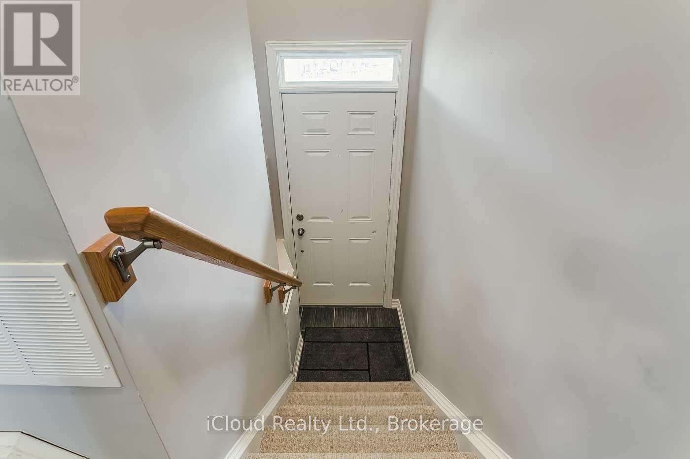 121 - 1380 Costigan Road, Milton, Ontario  L9T 8L2 - Photo 2 - W13181004