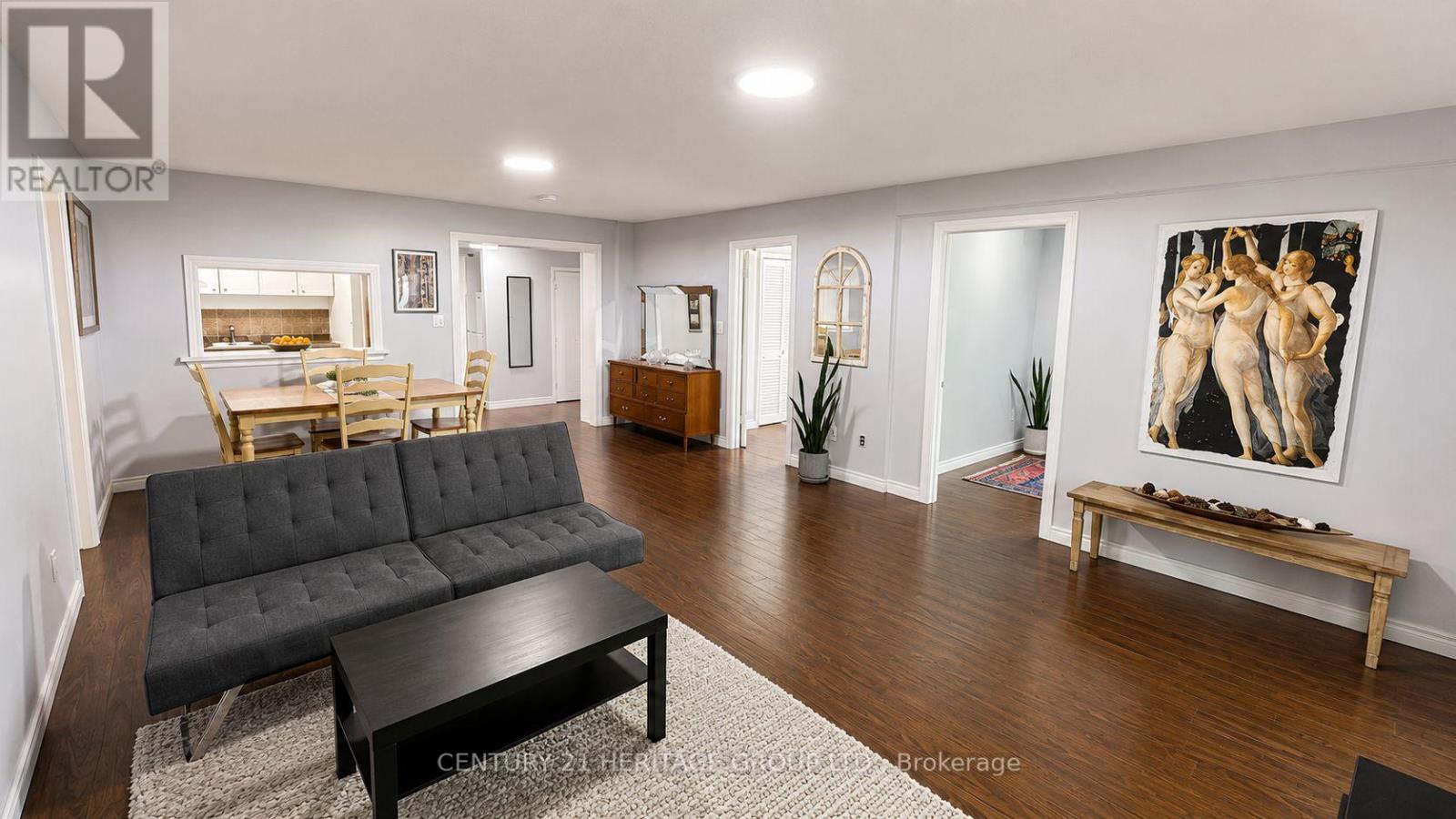 322 Lakeview Boulevard, Georgina, Ontario  L4P 2Y7 - Photo 6 - N13173646
