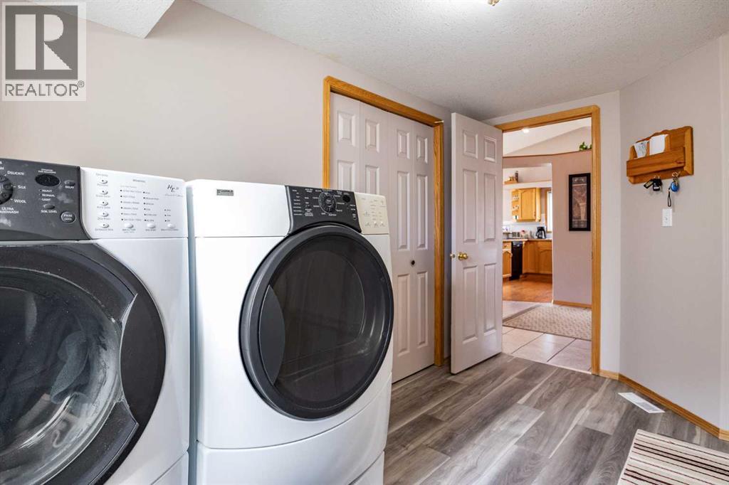 27 Upland Manor, Brooks, Alberta  T1R 1L4 - Photo 39 - A2303467
