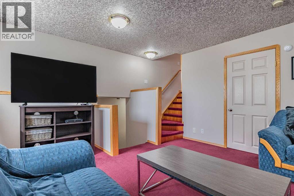 27 Upland Manor, Brooks, Alberta  T1R 1L4 - Photo 42 - A2303467