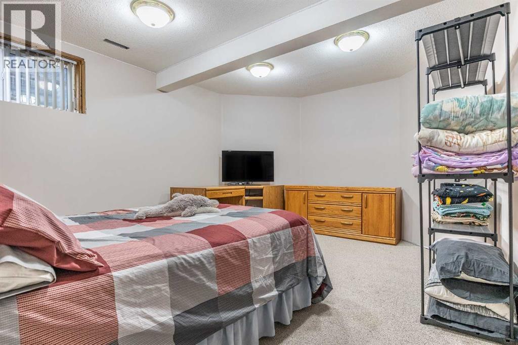 27 Upland Manor, Brooks, Alberta  T1R 1L4 - Photo 47 - A2303467