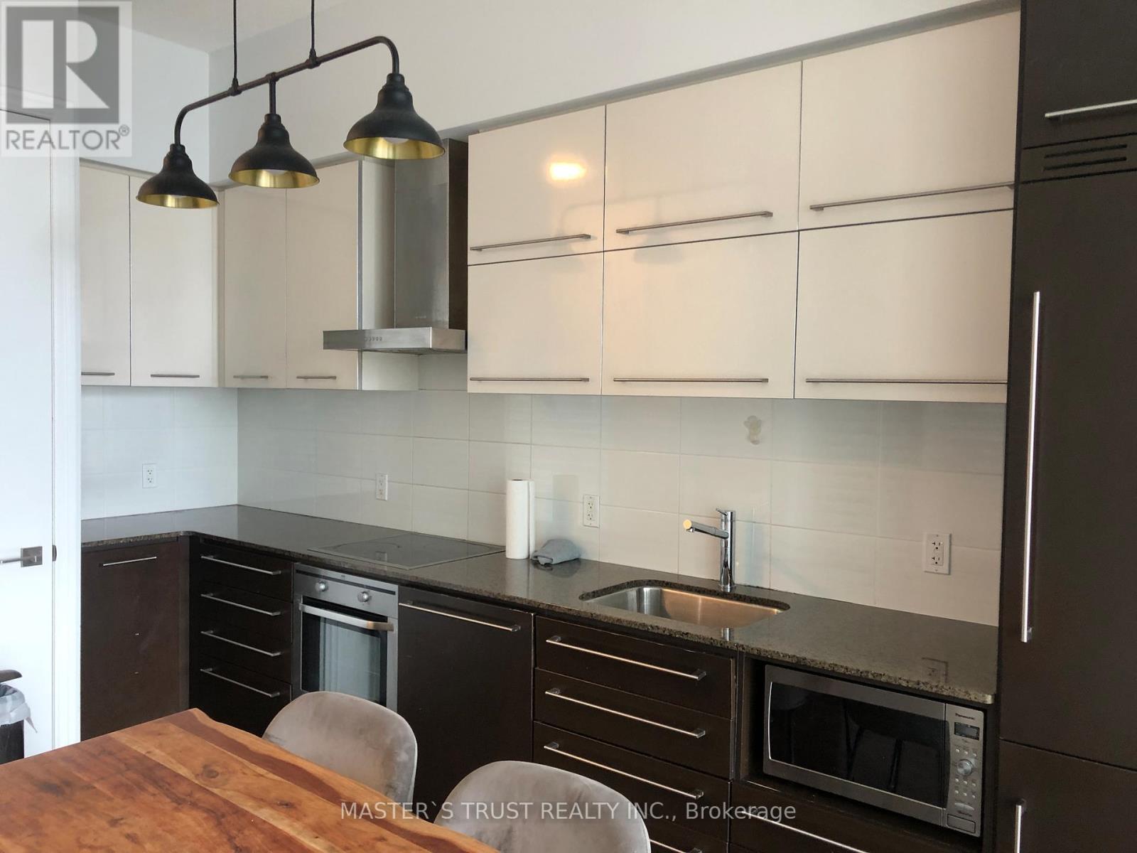 Ph103 - 770 Bay Street, Toronto, Ontario  M5G 0A6 - Photo 5 - C13181182