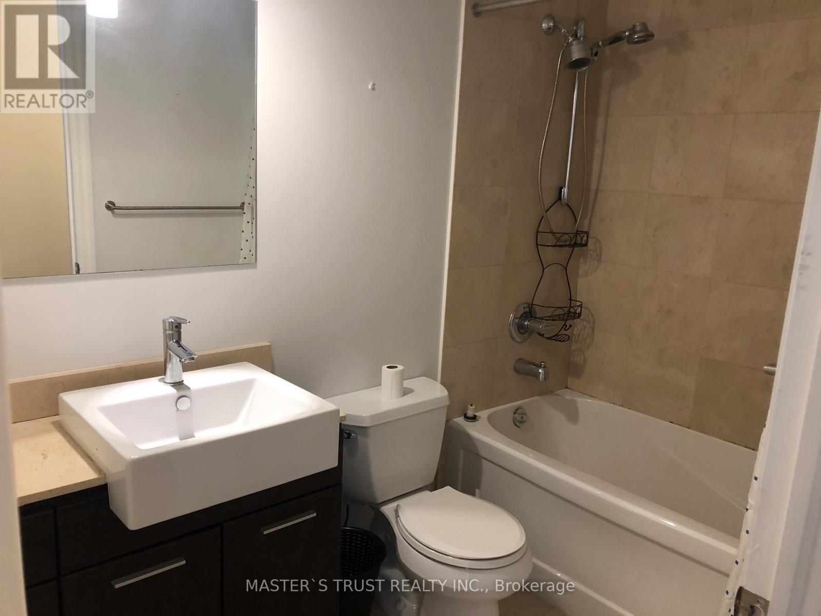 Ph103 - 770 Bay Street, Toronto, Ontario  M5G 0A6 - Photo 8 - C13181182