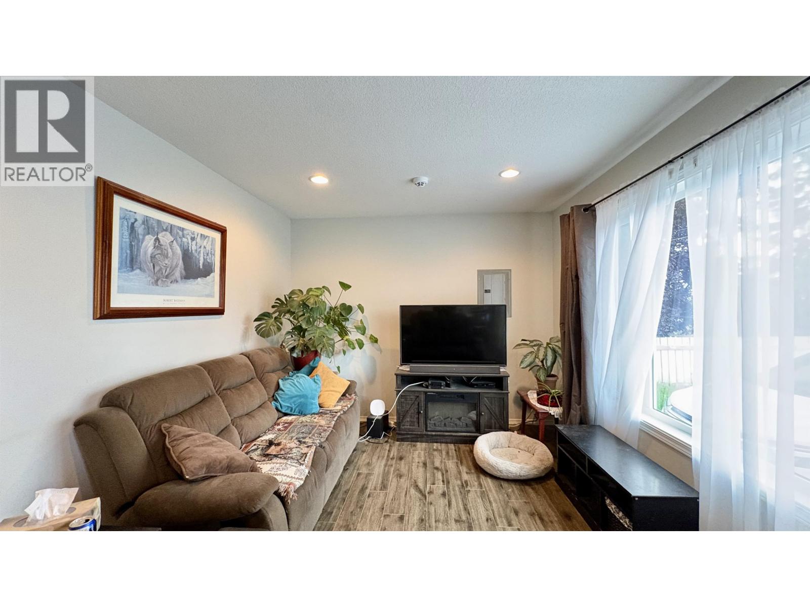 2205 Redwood Street, Prince George, British Columbia  V2L 2N5 - Photo 3 - R3128512