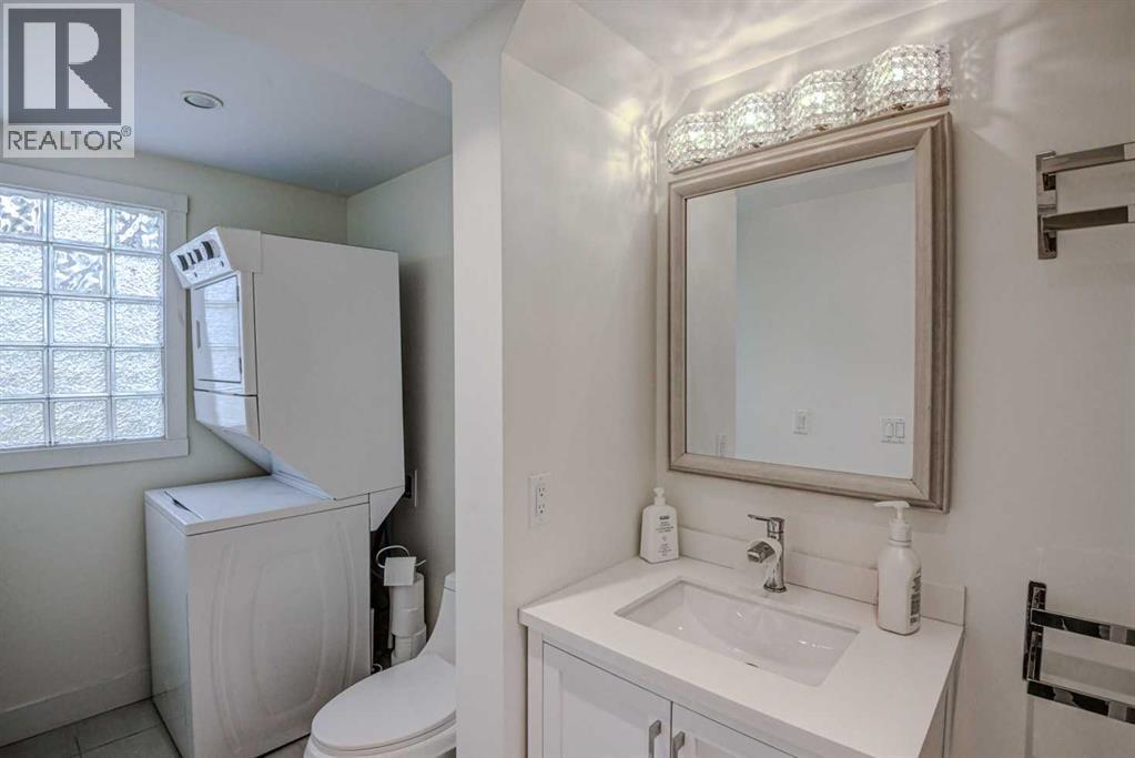 8116 33 Avenue Nw, Calgary, Alberta  T3B 1L8 - Photo 24 - A2311936